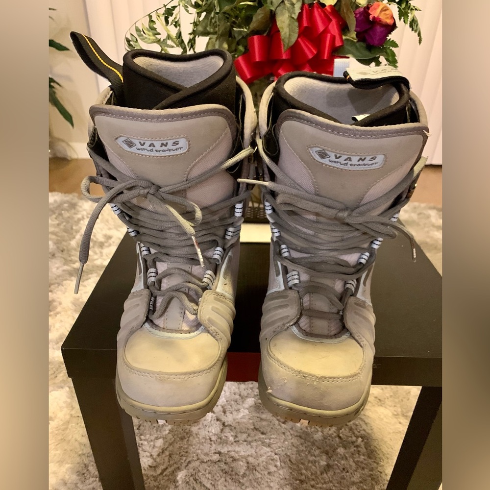 Vans Snowboard Boots